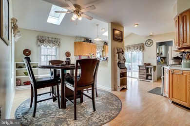 4703 Declaration Ct, Annandale, VA 22003 - photo 7