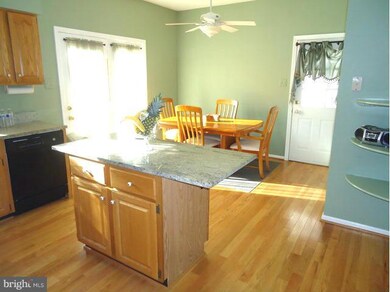 8300 Boundary St, Gaithersburg, MD 20877 - photo 6