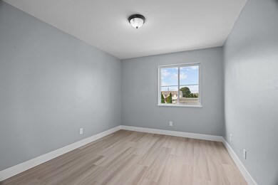 239 Glasgow St unit 10, Fall River, MA 02721 - photo 2