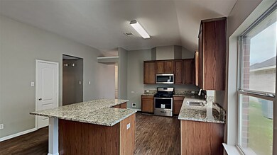 10814 W Jewel Bend Ln, Houston, TX 77075 - photo 3