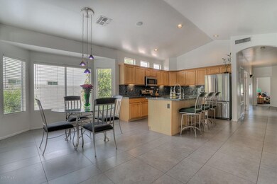 006-Eat In Kitchen