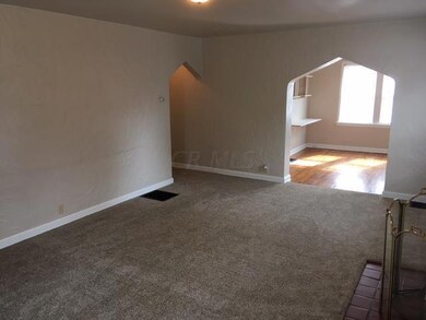 Living Room Unit 2