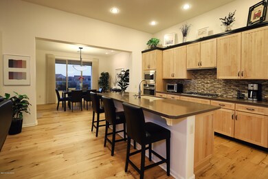 Breakfast Bar & Kitchen