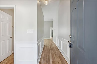 2335 Winthrope Way Dr, Alpharetta, GA 30009 - photo 2