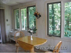 enclosed sun room