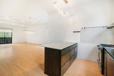 730 Tulane St unit B, Houston, TX 77007 - photo 2