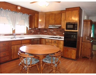 19 Saint Nicholas Ave, Worcester, MA 01606 - photo 4