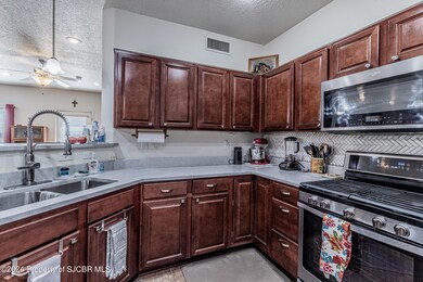 1220 Katherine Ave, Farmington, NM 87401 - photo 2
