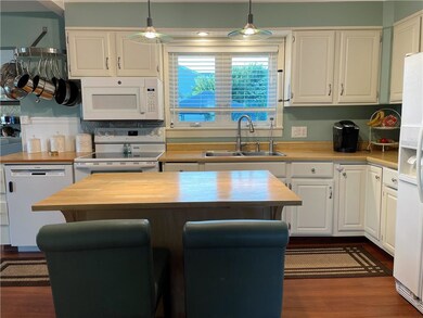 1121 Nursery St, Fogelsville, PA 18051 - photo 5