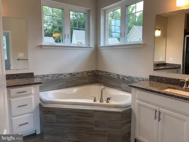 3722 Pentland Hills Dr, Upper Marlboro, MD 20774 - photo 6