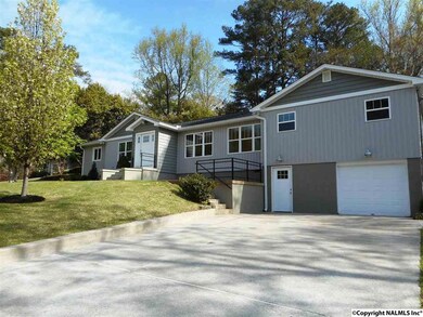 229 Riley St, Gadsden, AL 35901 - photo 2