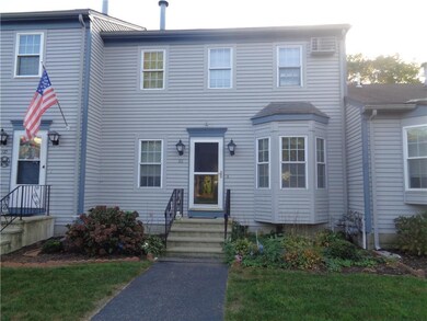 565 Quaker Ln unit 111, West Warwick, RI 02893 - photo 2