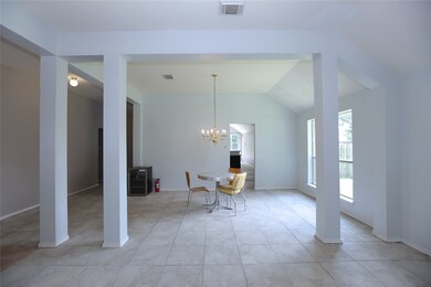 8202 Broken Timber Way, Houston, TX 77095 - photo 4