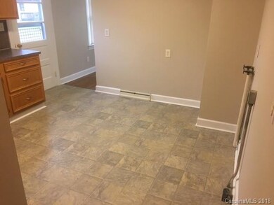 512 Holland Dr, Statesville, NC 28677 - photo 6