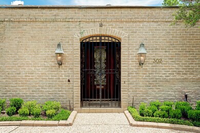 302 Gessner Rd, Houston, TX 77024 - photo 4