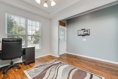 2 Entry-Office