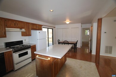 1330 Gristmill Dr, Charlottesville, VA 22902 - photo 7