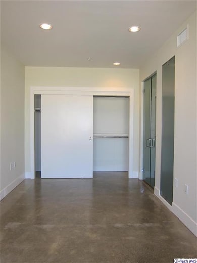 133 S Los Robles Ave unit 506, Pasadena, CA 91101 - photo 3