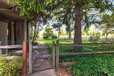 001_Club View Dr_101 (6 of 51).jpg-SMALL