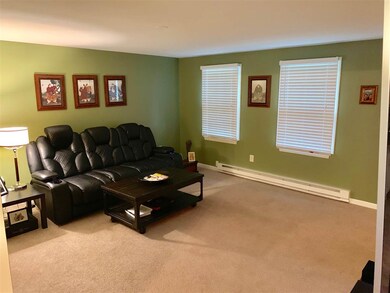 79 Oakridge Dr, Londonderry, NH 03053 - photo 4