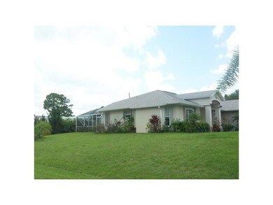 902 Streamlet Ave, Sebastian, FL 32958 - photo 2