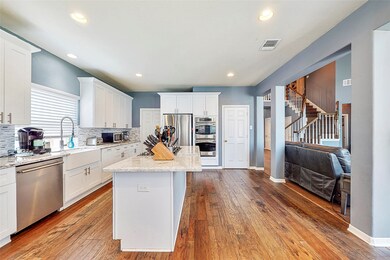 9127 Newburgh Dr, Houston, TX 77095 - photo 4