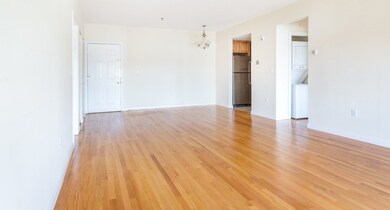 2456 Massachusetts Ave unit 401, Cambridge, MA 02140 - photo 5