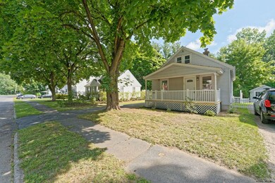 13 Knickerbocker Rd, Schenectady, NY 12302 - photo 3