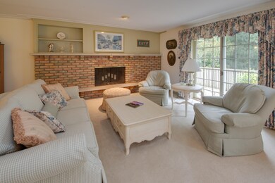 645_E_Ridge_Circle-10
