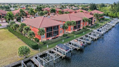 2nd Story End Unit with Dock and Lift