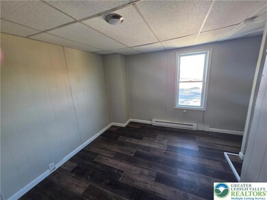 733 Clay St, Allentown, PA 18102 - photo 6