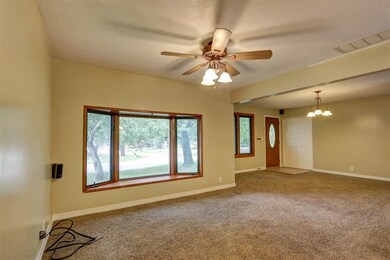 615 Wilson Square, Elberfeld, IN 47613 - photo 2