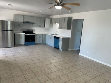 909 University Blvd unit 905, Galveston, TX 77550 - photo 5