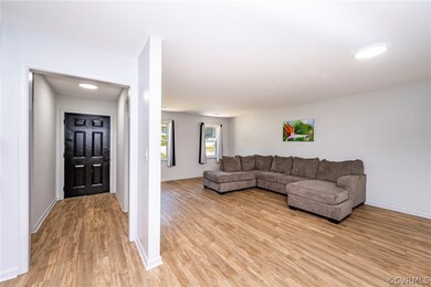 3804 Brandywine Dr, Hopewell, VA 23860 - photo 4