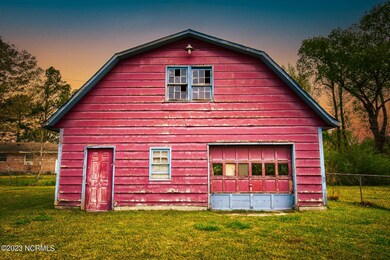Exterior Photos (4)