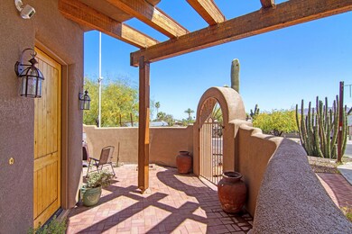 Courtyard_0399