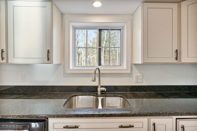 81 Willowbrook Ave, Stratham, NH 03885 - photo 6