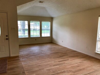 15650 Pebble Lake Dr, Houston, TX 77095 - photo 4