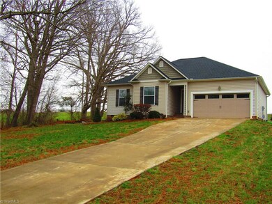 163 Foy Ln, Statesville, NC 28625 - photo 2
