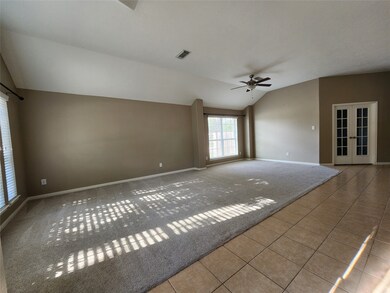 29718 N Legends Village Ln, Spring, TX 77386 - photo 4