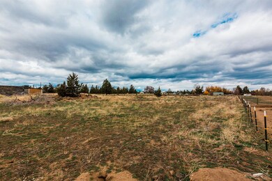 21540 Gift Rd, Bend, OR 97703 - photo 4