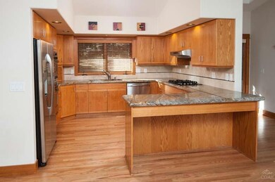 1940 NW Brogan, Bend, OR 97703 - photo 5