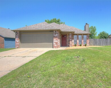2520 W Honolulu St, Broken Arrow, OK 74012 - photo 2