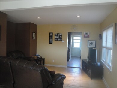 Living Rm