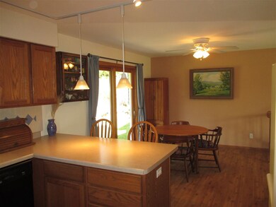 6060 Vroman Rd, Fitchburg, WI 53593 - photo 3