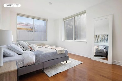 Bridge Tower Place unit 8K, New York, NY 10022 - photo 6