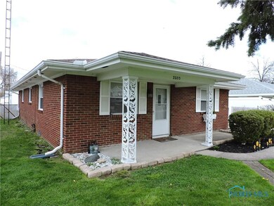 2233 Lehman Ave, Toledo, OH 43611 - photo 2