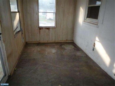 406 Spring Valley Rd, Reading, PA 19605 - photo 6