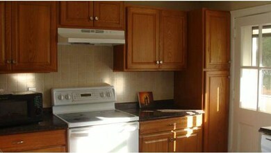 220 Pingree Ave, Ewing, NJ 08618 - photo 3