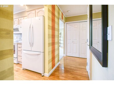 1900 NW Carden Ave unit 16, Pendleton, OR 97801 - photo 3